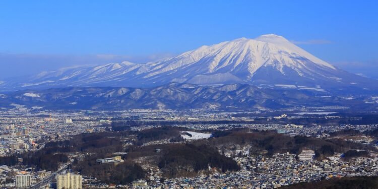 Is it Safe to Travel to Japan? What to Know About the 'Megaquake' Alert