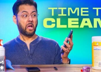 Iyaz Akhtar Wants You to Stop Cleaning Your Phone Wrong, and to Use These Safe Tips for 2026