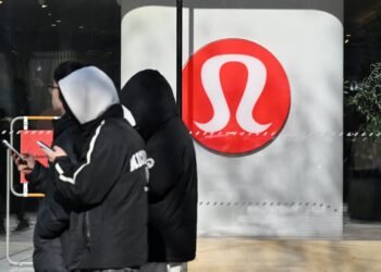Lululemon is getting a Nike veteran as its new CEO. An analyst says that could be a problem.