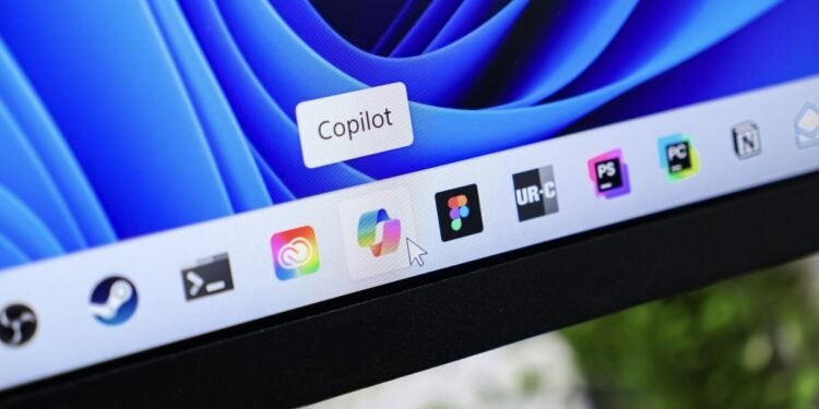 Microsoft Is Removing Copilot Buttons From These Windows 11 Apps