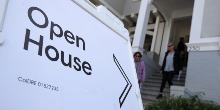 Mortgage rates rise for the fifth week in a row. Here’s how much more homebuyers are paying since the Iran war started.