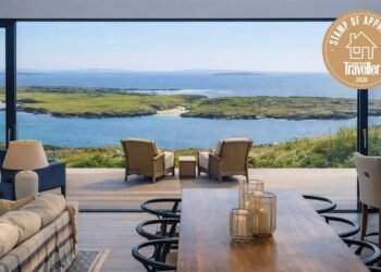 My Favorite Vacation Rental: A Glass Villa With Spectacular Views of Ireland's Coast