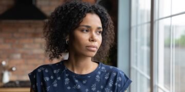 My niece, 39, is unhappy and not saving for retirement. How do I approach her?