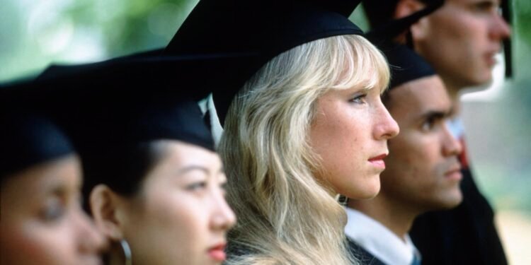 New college graduates face a tough job market: Money moves to help