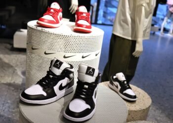 Nike expects more falling sales, as stock sinks amid worries turnaround is not working