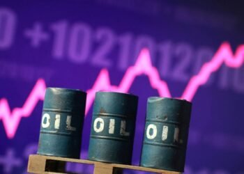 Oil jumps, stock futures slip as US-Iran talks stall