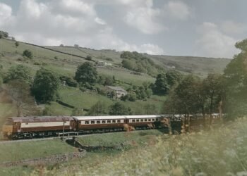 On the Northern Belle, Agrestic Views of Wales and Scotland Pair With Champagne