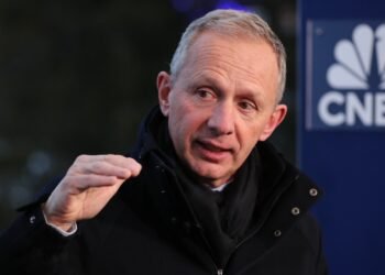 PayPal makes Venmo a standalone business unit as potential buyers circle