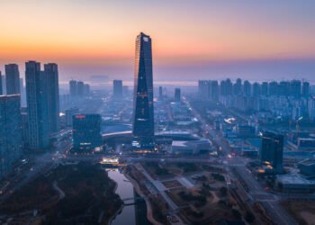 SC Lowy and Shinhan launch private debt fund to tap South Korean market