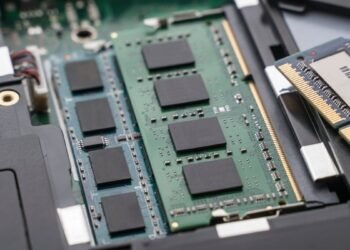 Samsung Says the Memory Crisis Will Get Worse, so You Have Two Choices