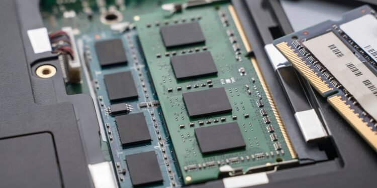 Samsung Says the Memory Crisis Will Get Worse, so You Have Two Choices