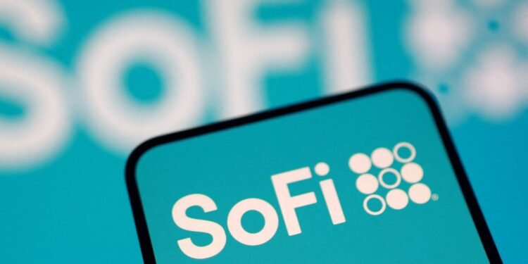 SoFi CEO defends decision to hold guidance steady