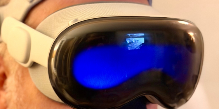 Steam Just Added Support for Apple Vision Pro Gaming