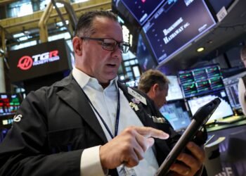 Stocks making the biggest moves premarket: ORCL, GM, KO, SPOT