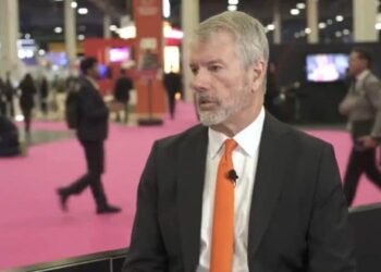 Strategy resumes Bitcoin purchase, adding $330M in BTC