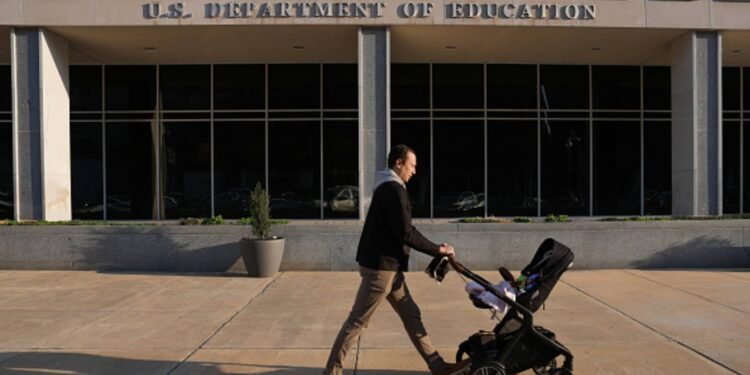 Student loan borrowers struggle to access debt forgiveness, repayment