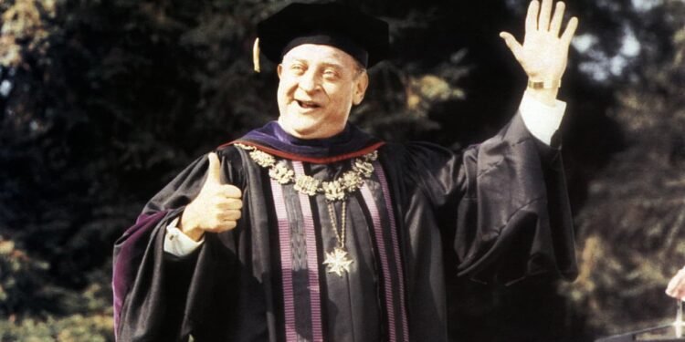 There are years-long waiting lists to retire on college campuses. 6 steps to take before enrolling.