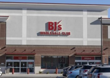 This Flash Sale Offers a One-Year BJ's Membership With Gas Discounts for Just $15 Right Now