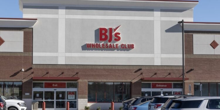 This Flash Sale Offers a One-Year BJ's Membership With Gas Discounts for Just $15 Right Now
