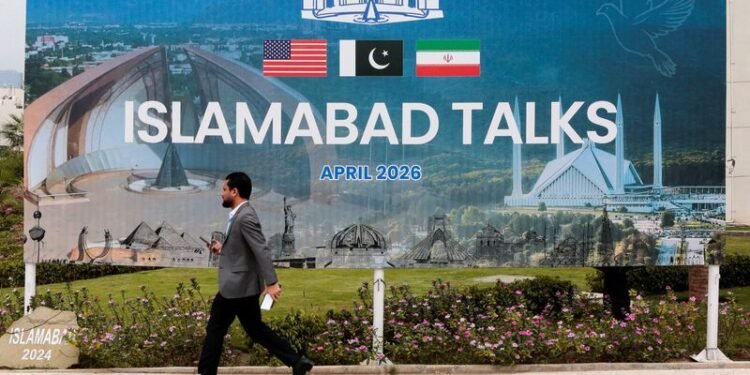 US-Iran talks pause for now, disagreements remain