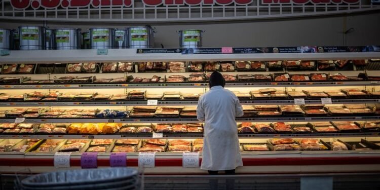 US consumer confidence unexpectedly improves, but higher gasoline prices still a worry