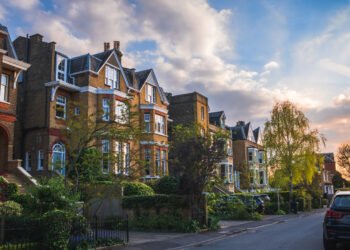 USS takes majority stake in Venn to back UK RE alts credit