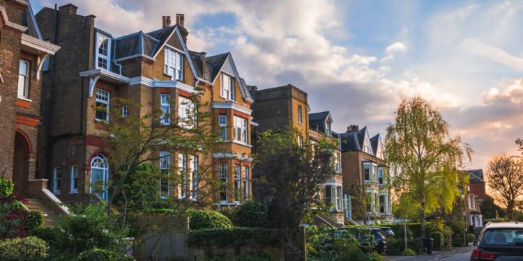 USS takes majority stake in Venn to back UK RE alts credit