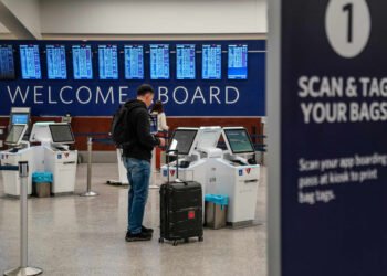 Why these 3 airlines are still raising bag fees even though passengers are already fed up with high prices