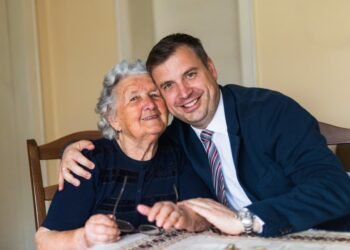 ‘I plan to take out a mortgage’: My father died. Should I buy the family home from my mom at a 40% discount?