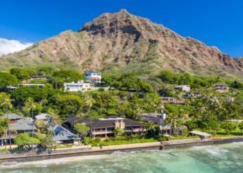11 Honolulu Airbnbs Worth Booking for Your Next Oahu Stay