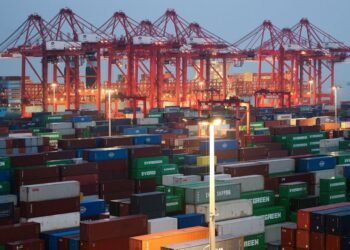 China April exports rebound strongly, trade surplus widens ahead of Trump visit