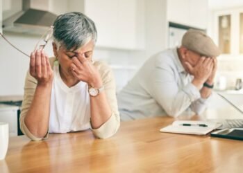 Americans feel worse than ever, a consumer survey shows. The White House says that’s bunk. Who’s right?
