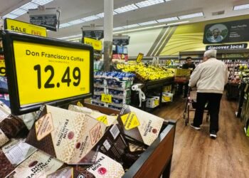 Are businesses passing on higher energy costs to their customers? Fed minutes may have the answer.