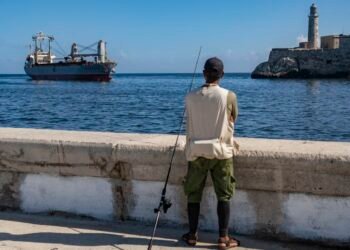 As Iran war drags on, this is how quickly global oil stocks are being depleted — and travel season is starting soon