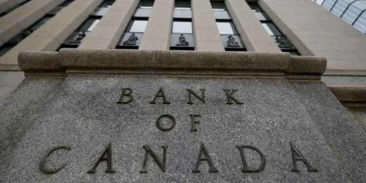 Bank of Canada says financial system is solid, but vulnerabilities have grown