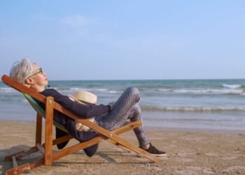 Become a ‘lazy’ millionaire: This one habit can add a 20% bonus to your retirement
