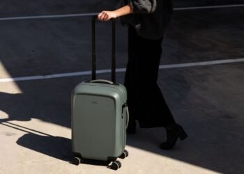 Bellroy Coupon Code: Save Up to 35% on Wallets and Bags (May 2026)