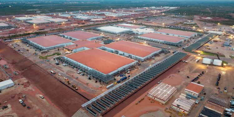 'Biggest bottleneck in the AI buildup' fuels DRAM ETF to record