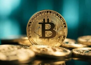 Bitcoin eyes $83K as Trump pauses Strait of Hormuz military operation, Iran signals cooperation