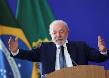 Brazil’s Lula scraps tax on imports under $50 before election