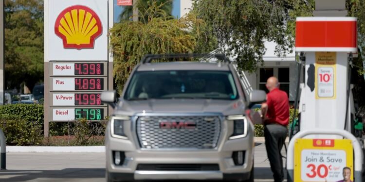 Car payments squeeze Americans as auto debt hits $1.68 trillion: Report