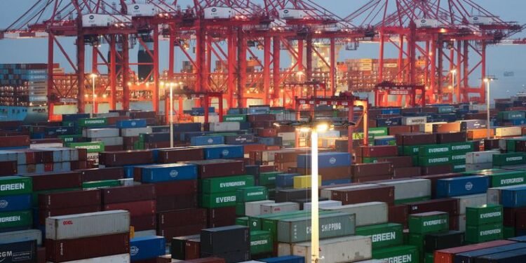 China April exports rebound strongly, trade surplus widens ahead of Trump visit