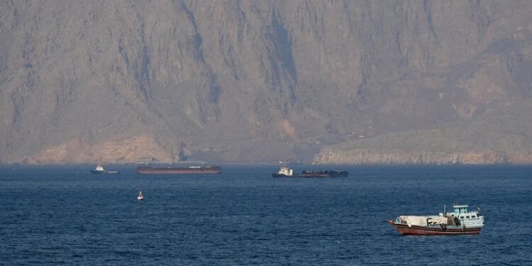 China oil import cut, higher US exports wrongfoot market bulls