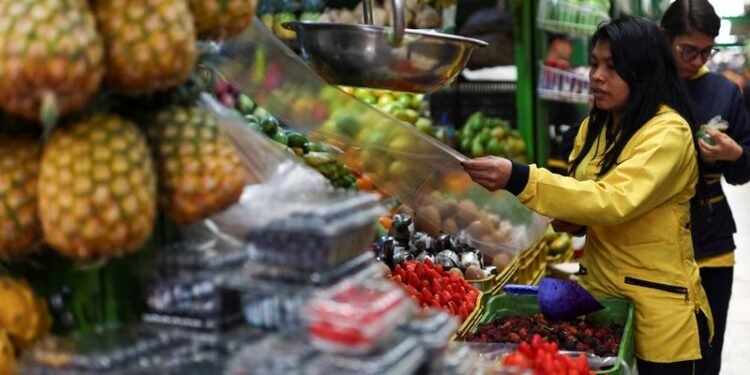 Colombia 12-month inflation edges up in April