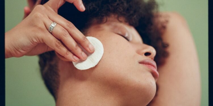 Dermatologist Tips To Cleansing Your Skin The Right Way