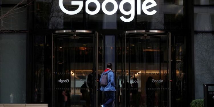 EU plans to fine Google high triple-digit million euro sum, Handelsblatt reports