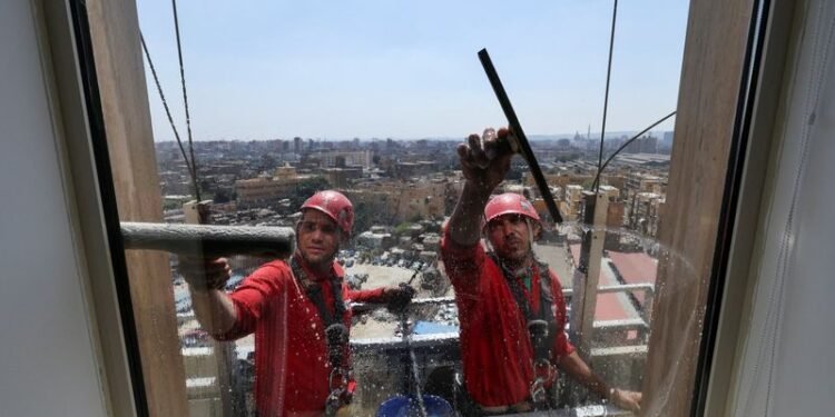 Egypt’s preliminary GDP growth 5% in first quarter, ministry says