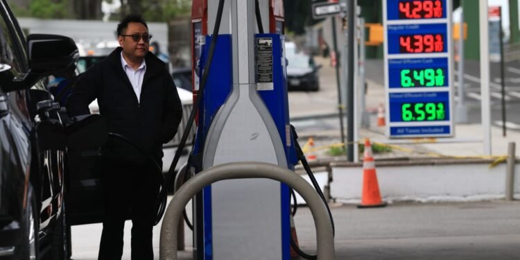 Everyone’s paying more for gas, but only some are cutting back. Here’s why.