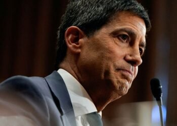 Fed minutes show more policymakers open to a rate hike