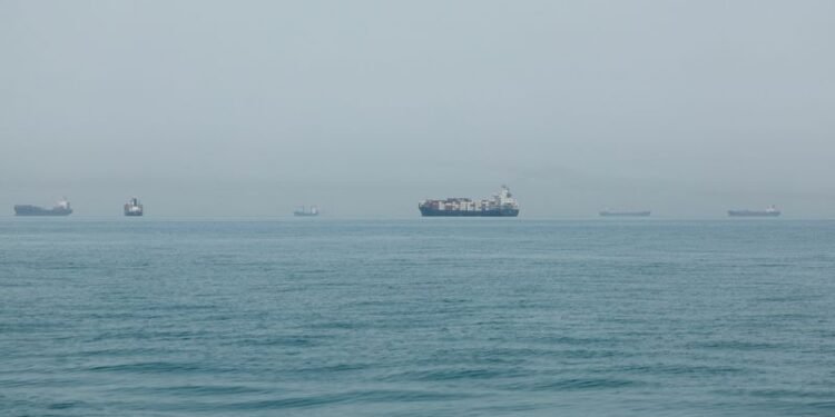 France readies UN resolution on Hormuz as vote on US text stalls